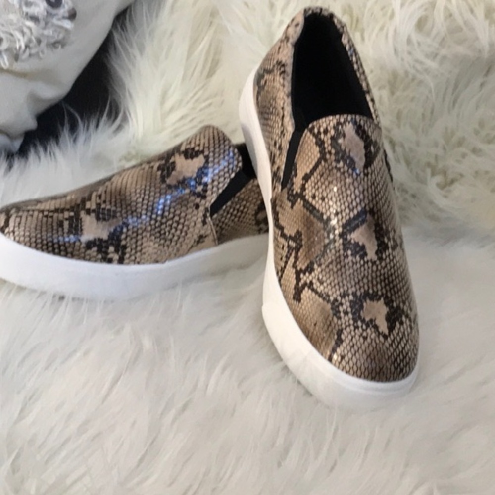 Python padded slip on